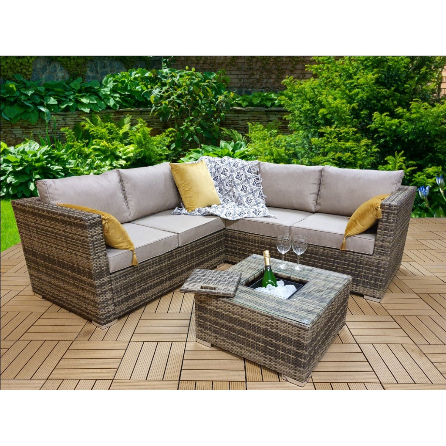 Signature weave 2024 garden furniture